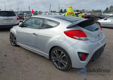 2017 Hyundai Veloster Turbo z USA, uszkodzony, nr VIN KMHTC6AE5HU313627